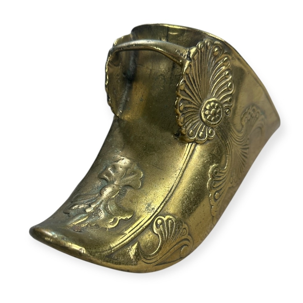 Vintage Brass Metal Embossed Shoe Horn Scoop Style Decorative Accent